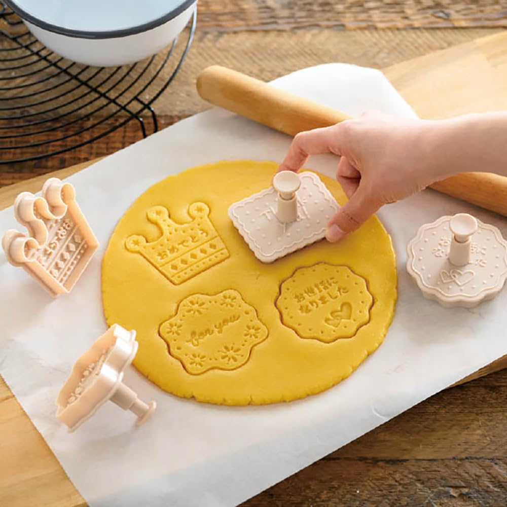 お菓子の形 Amazon｜ヘッズ クッキー型 4個セット メッセージ foryou